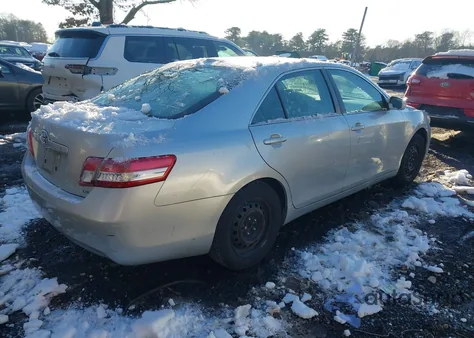 2011 Toyota Camry Le from USA, damaged, VIN 4T1BF3EK1BU120268